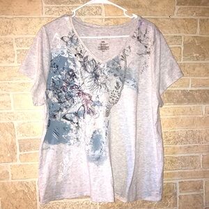 ✅Sonoma V Neck Tee